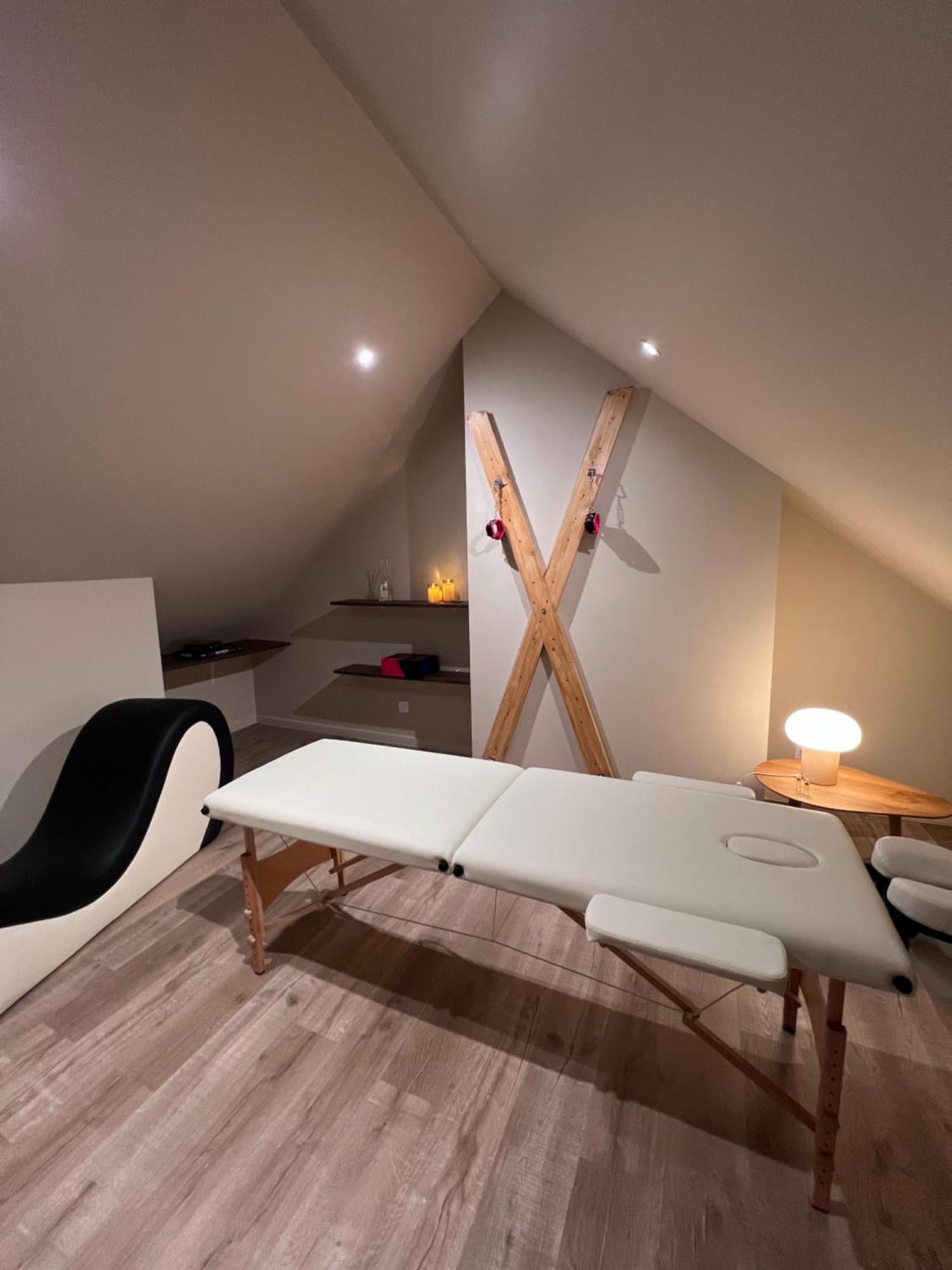 Eden Room - Luxe, Balneo & Sauna Ле-Ман Экстерьер фото